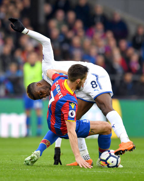 强调团队合 强调团队合