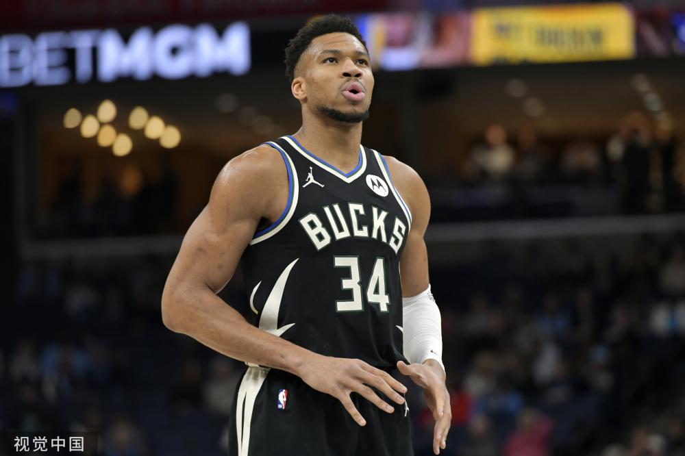 转会市场中 转会市场中