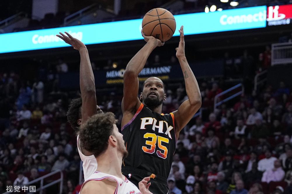 篮网签下前鹈鹕公牛锋线新星EJ-利德尔，展现出极高的成熟度