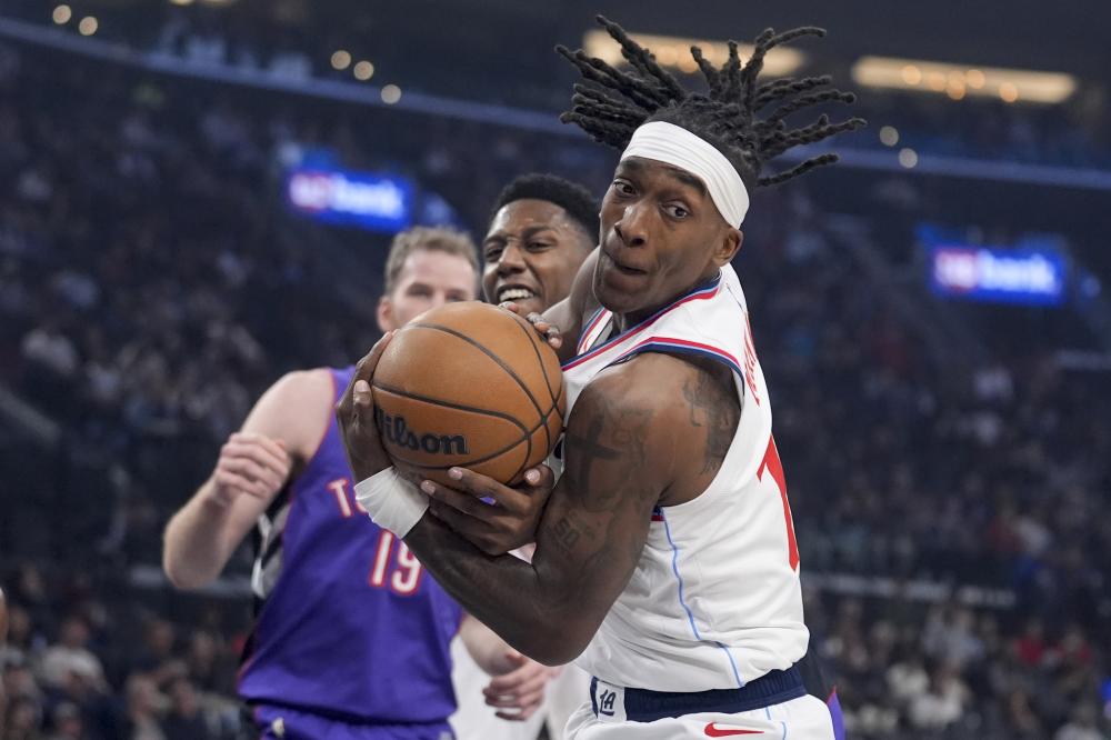 NBA｜4将联手轰101分 湖人终止金块9连胜